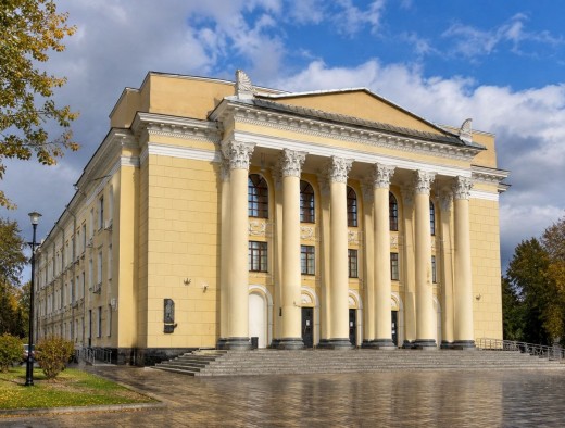 Деловой и культурный центре "КОСТИНО" окр. Королёв Московской обл.