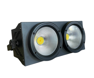 Светодиодный прожектор заливающего света PL LED BLINDER
