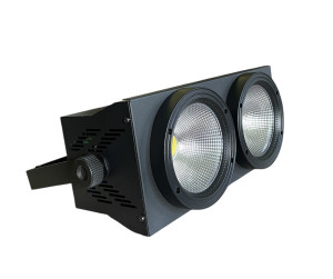 Светодиодный прожектор заливающего света PL LED BLINDER